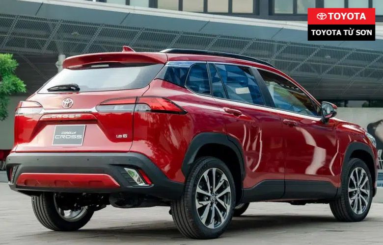 Đuôi xe Toyota Cross 1.8V