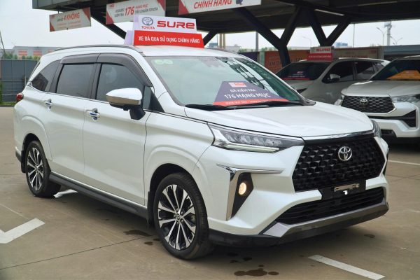 TOYOTA VELOZ CROSS 2023