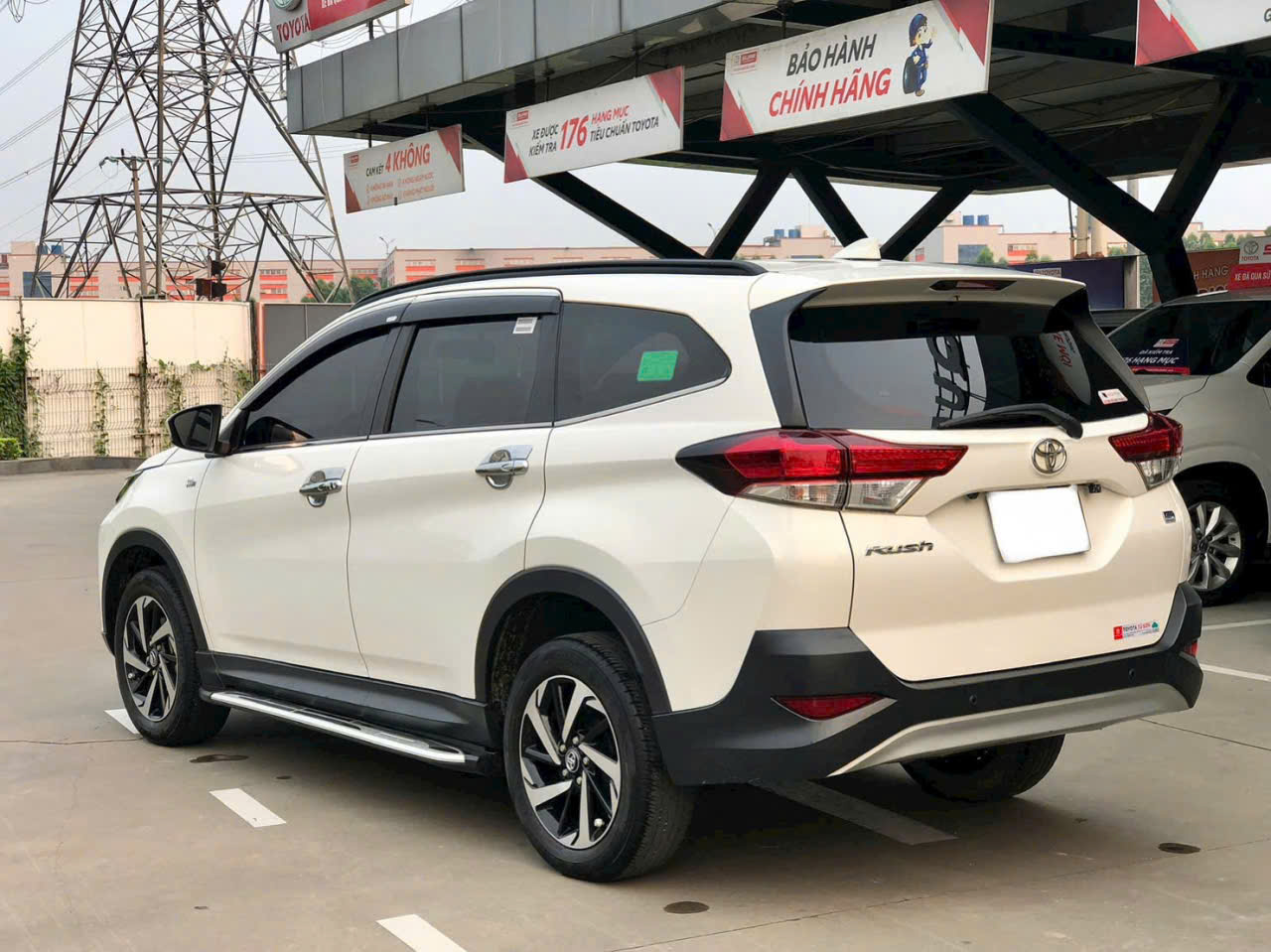 TOYOTA RUSH - Ảnh 3