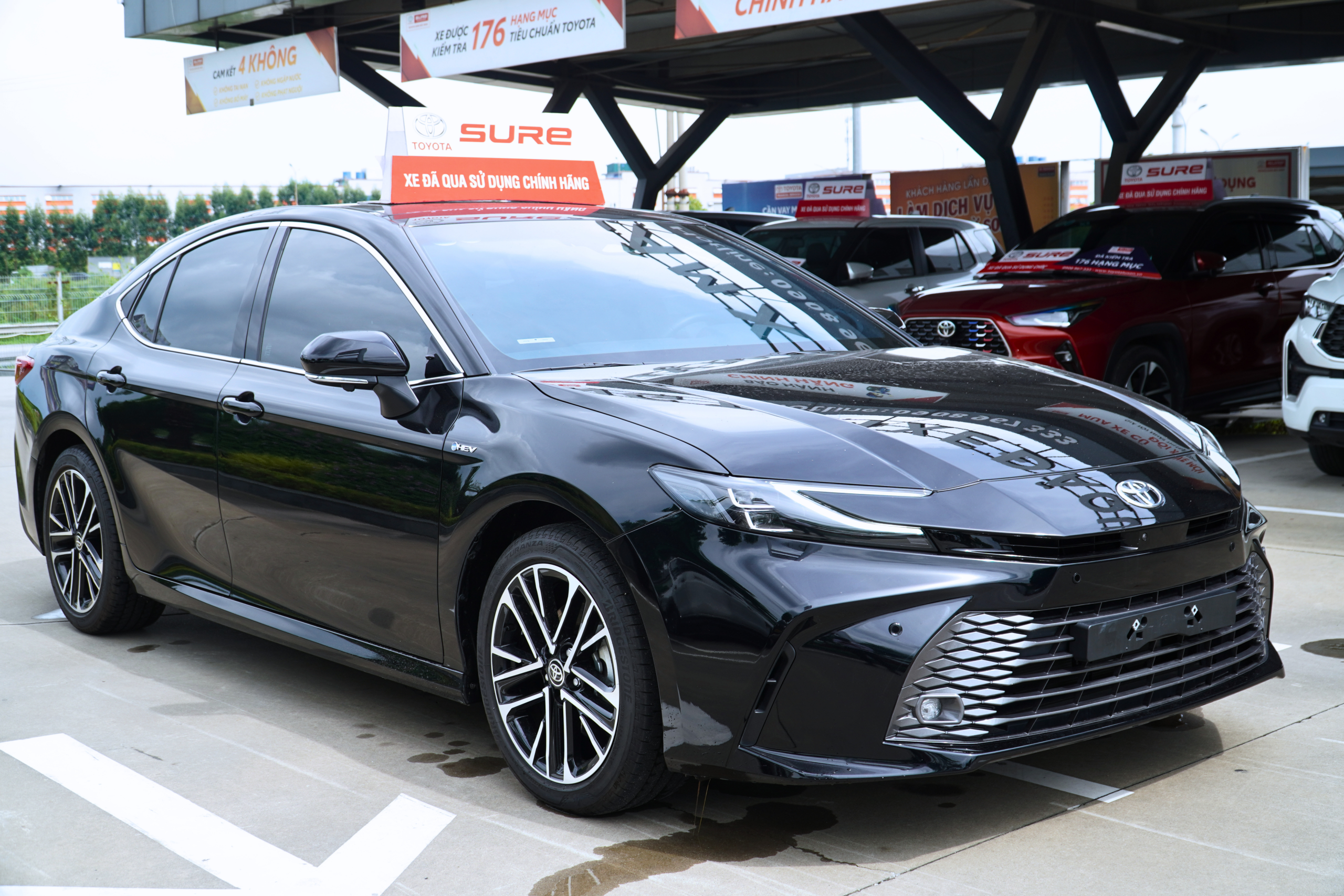 TOYOTA CAMRY HEV