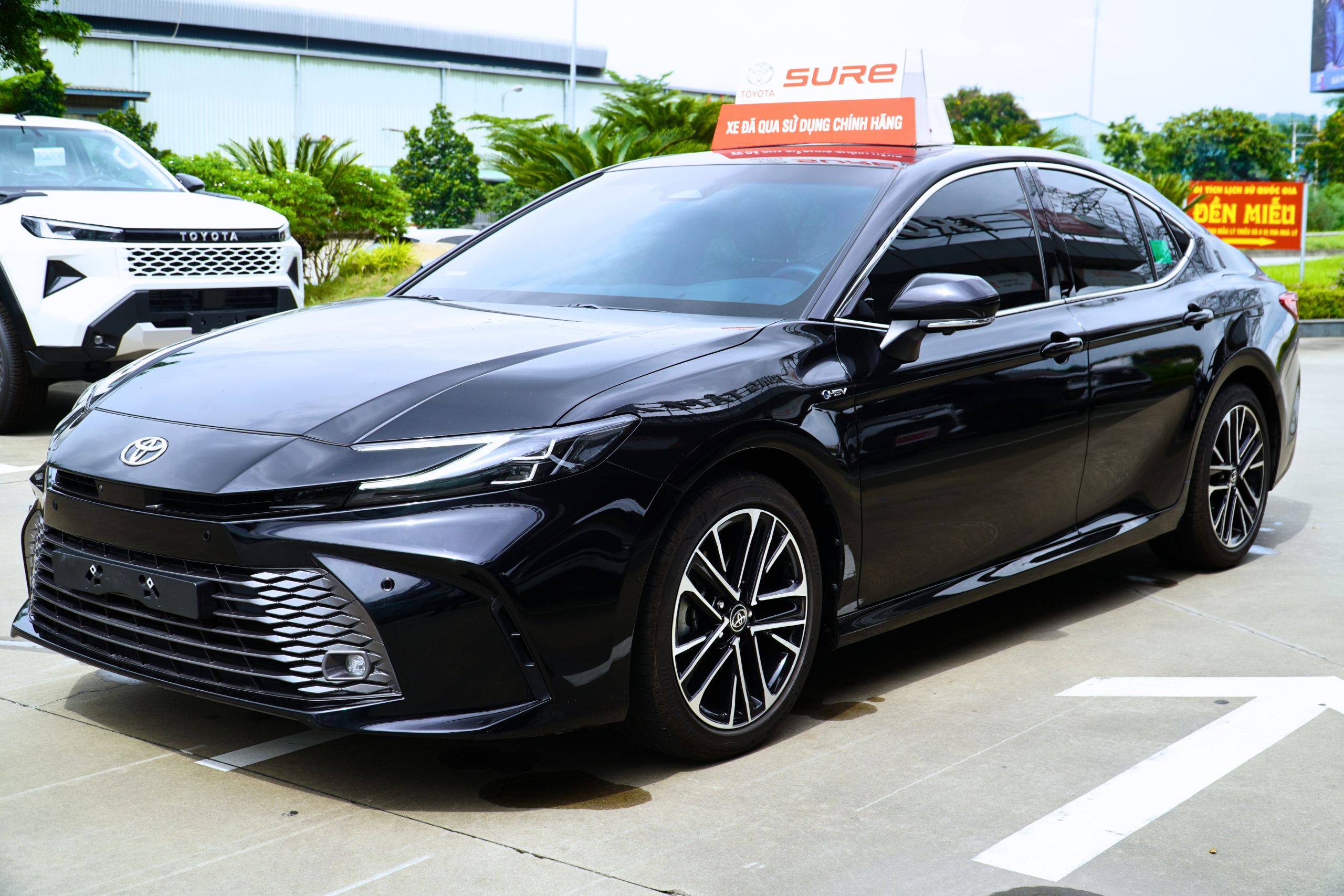 TOYOTA CAMRY HEV - Ảnh 3