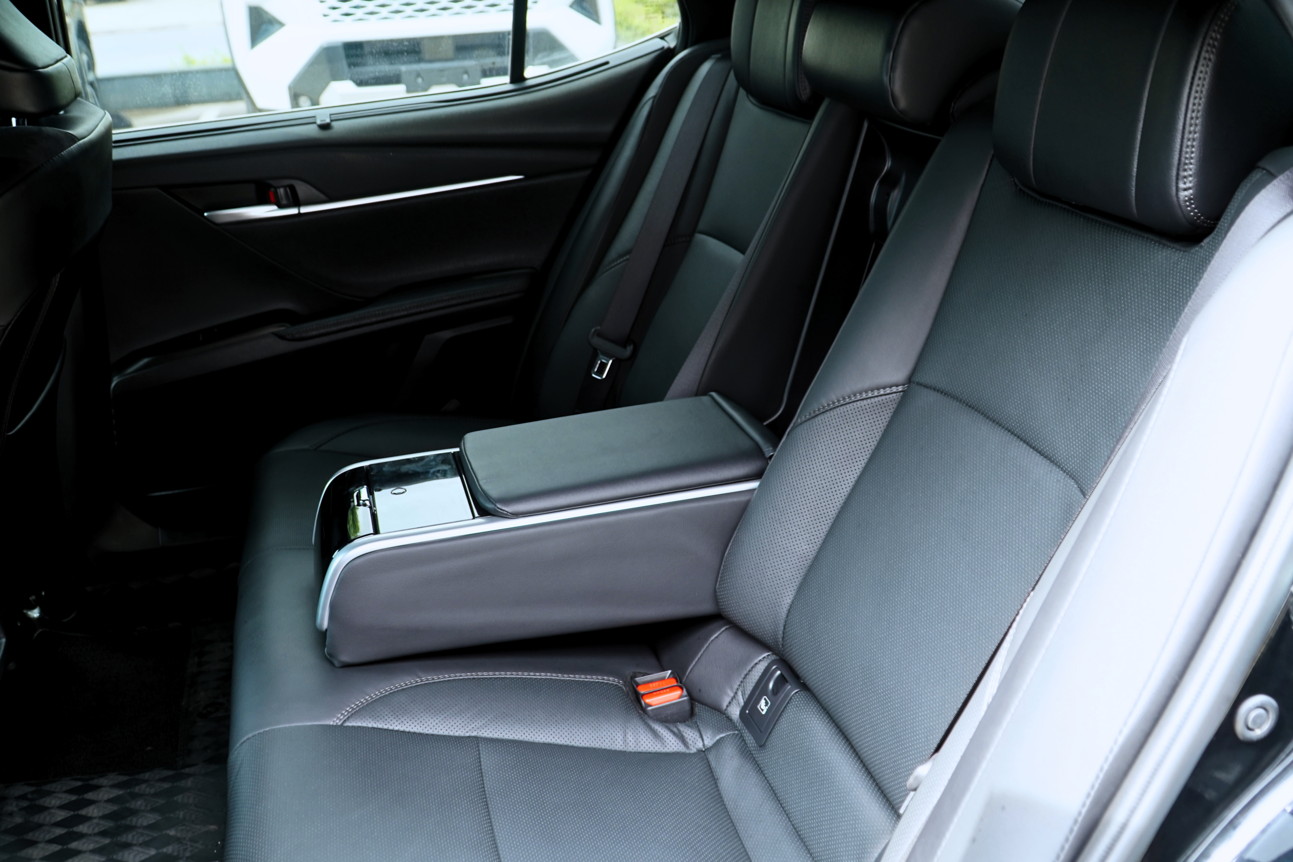 TOYOTA CAMRY HEV - Ảnh 12