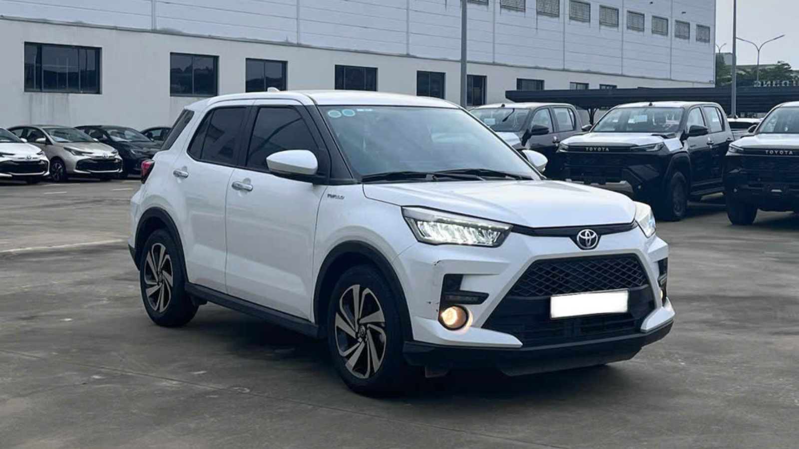 TOYOTA RAIZE 2024